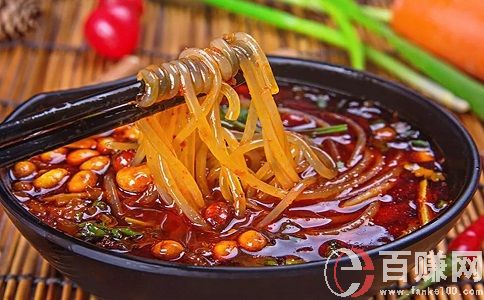 怎么賺錢致富?酸辣粉老板一個神操作，一年獲利200萬！ 第1張