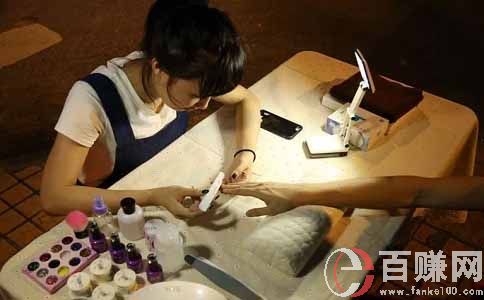 適合女人創(chuàng)業(yè)的項目：做美甲，月入10W! 第2張